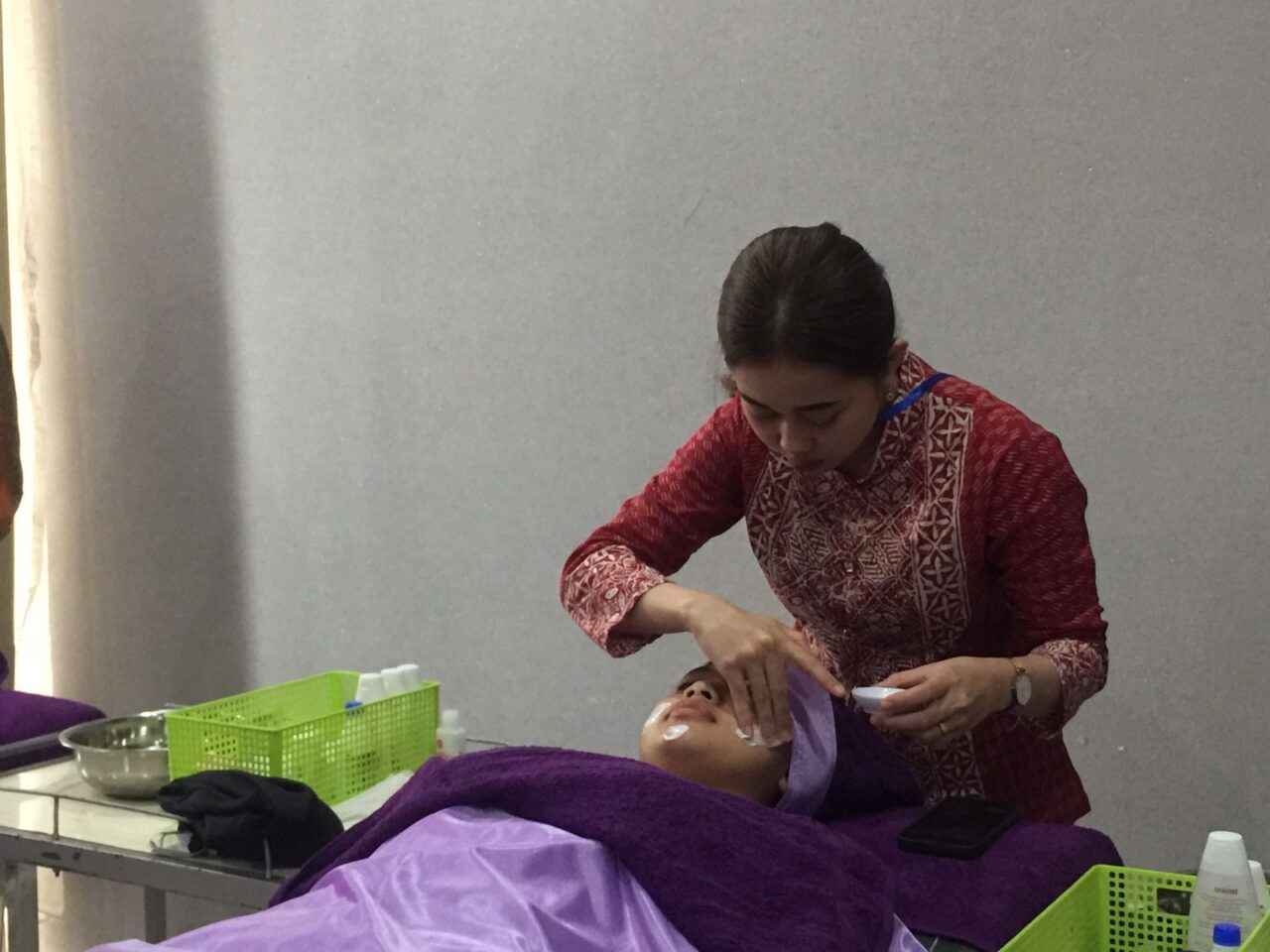 D&E Salon: Kecantikan yang Membangun Percaya Diri di Jantung Cilacap